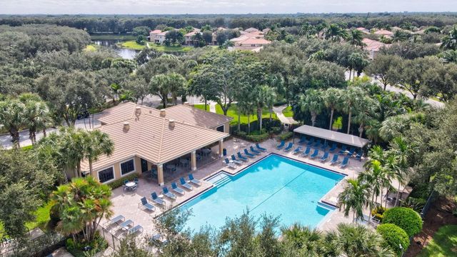 7959 Parsons Pine Drive, Boynton Beach, FL 33437