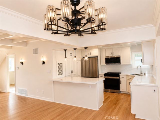308 Coral Ave, Newport Beach, CA 92662
