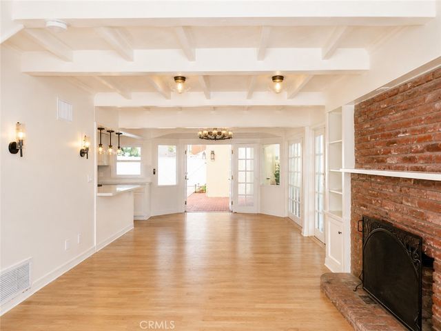 308 Coral Ave, Newport Beach, CA 92662