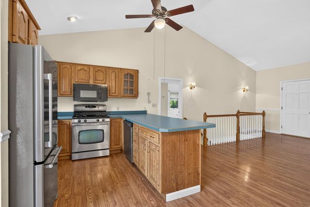 571 Silver Street, Rollinsford, NH 03869