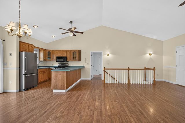 571 Silver Street, Rollinsford, NH 03869
