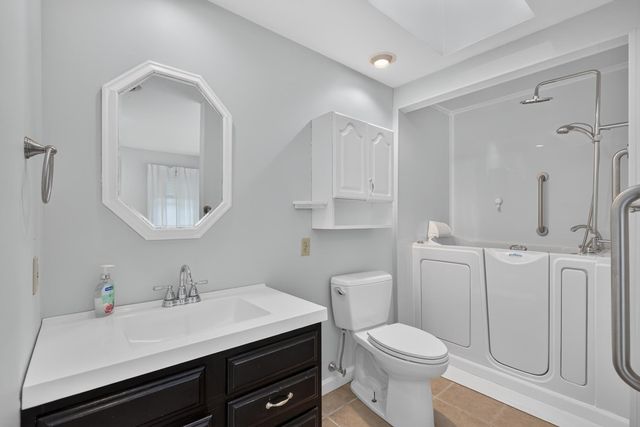 571 Silver Street, Rollinsford, NH 03869