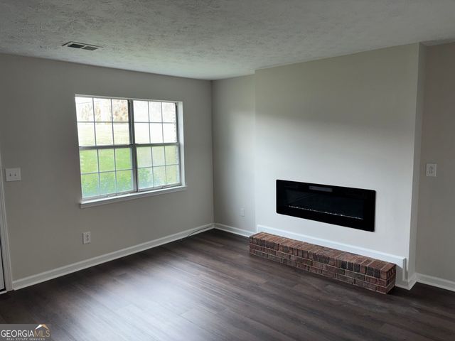 1731 Hunting Creek Drive SE, Conyers, GA 30013