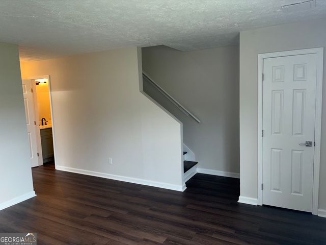 1731 Hunting Creek Drive SE, Conyers, GA 30013