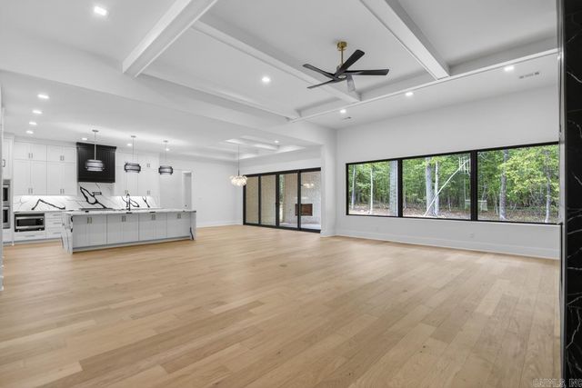 1054 Sungate Drive, Alexander, AR 72002