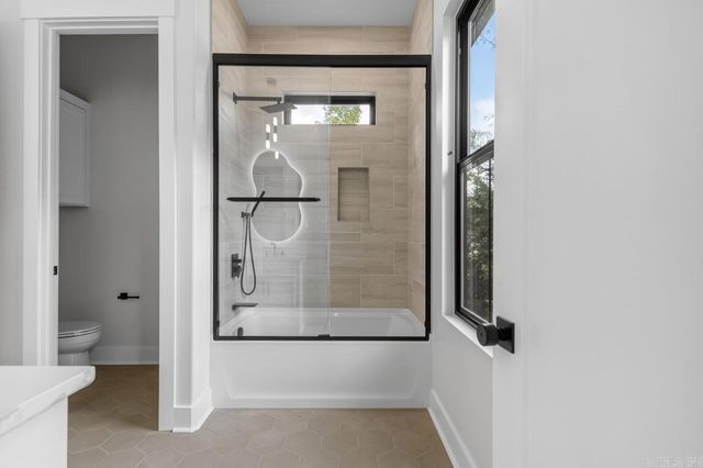 1054 Sungate Drive, Alexander, AR 72002