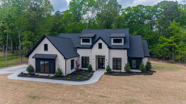 1054 Sungate Drive, Alexander, AR 72002