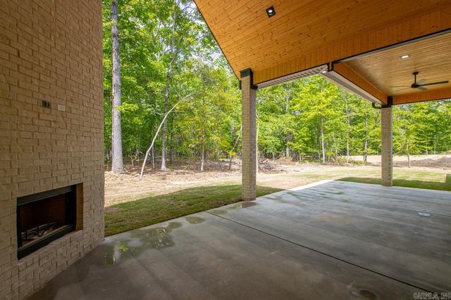 1054 Sungate Drive, Alexander, AR 72002