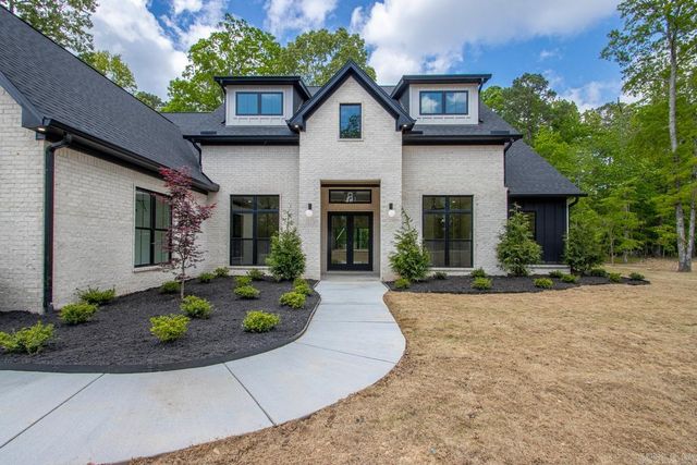 1054 Sungate Drive, Alexander, AR 72002