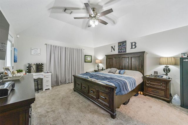 210 Jamie Court, La Porte, TX 77571