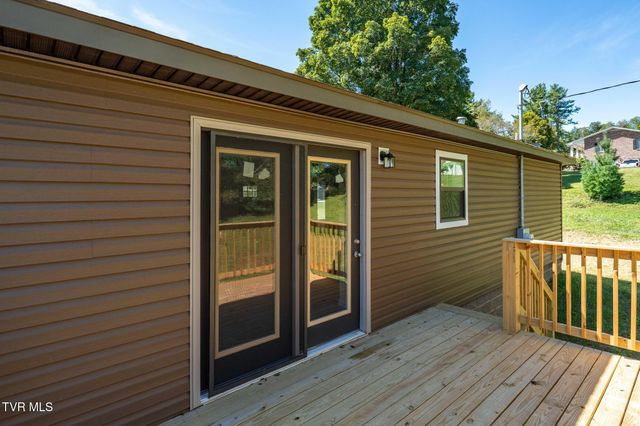 300 Cedar Street, Mountain City, TN 37683