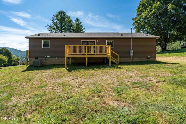 300 Cedar Street, Mountain City, TN 37683