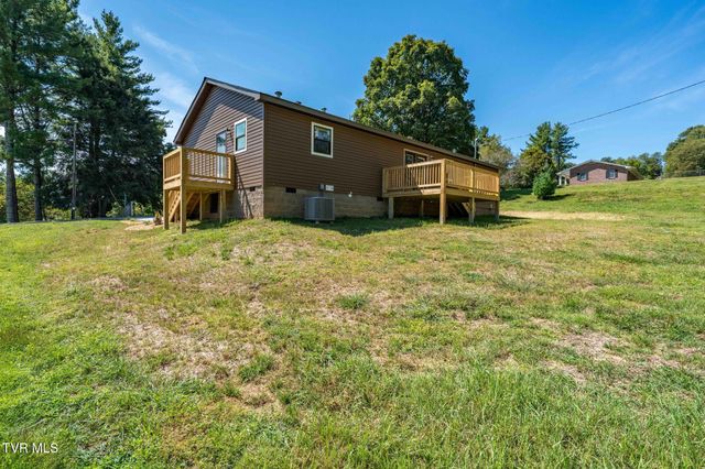 300 Cedar Street, Mountain City, TN 37683