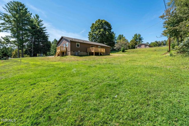 300 Cedar Street, Mountain City, TN 37683