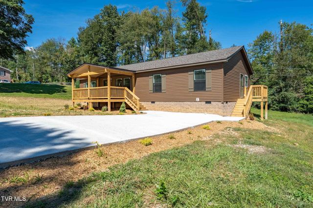 300 Cedar Street, Mountain City, TN 37683