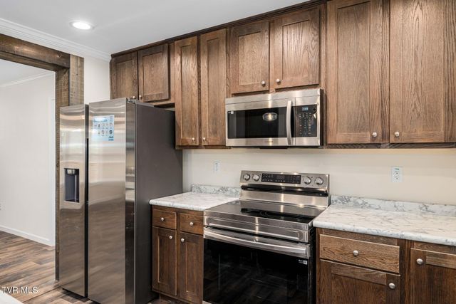 300 Cedar Street, Mountain City, TN 37683