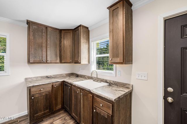 300 Cedar Street, Mountain City, TN 37683