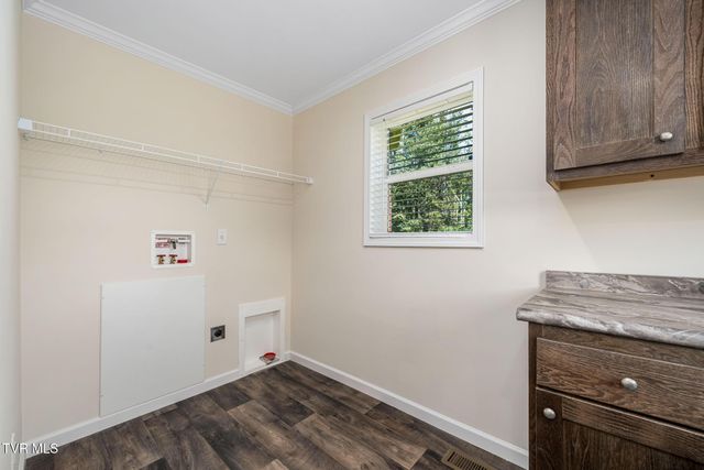 300 Cedar Street, Mountain City, TN 37683