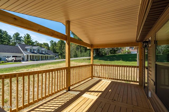 300 Cedar Street, Mountain City, TN 37683