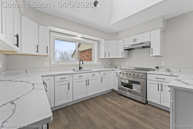 5910 Cedar Knoll Drive, Genoa Township, MI 48116