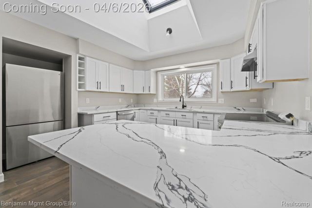 5910 Cedar Knoll Drive, Genoa Township, MI 48116