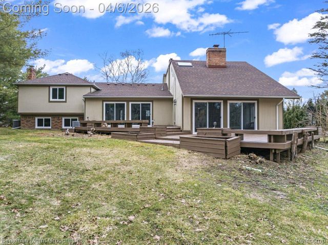 5910 Cedar Knoll Drive, Genoa Township, MI 48116