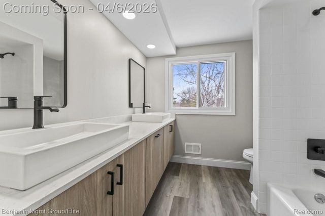 5910 Cedar Knoll Drive, Genoa Township, MI 48116