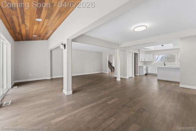 5910 Cedar Knoll Drive, Genoa Township, MI 48116