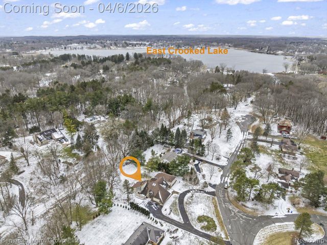 5910 Cedar Knoll Drive, Genoa Township, MI 48116