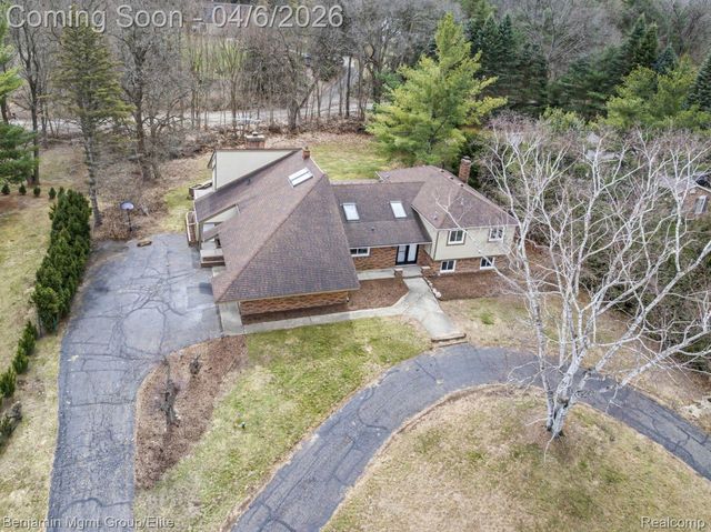 5910 Cedar Knoll Drive, Genoa Township, MI 48116