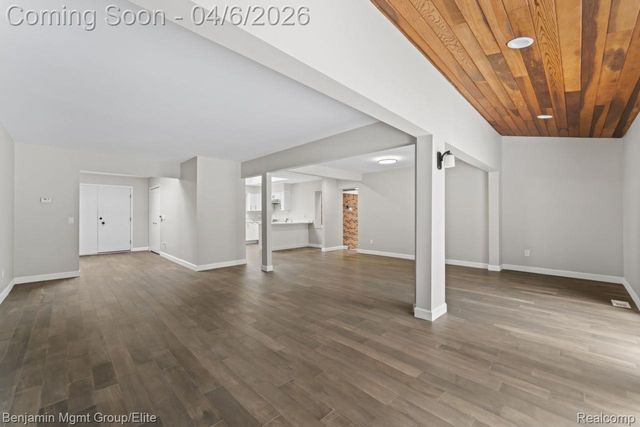 5910 Cedar Knoll Drive, Genoa Township, MI 48116