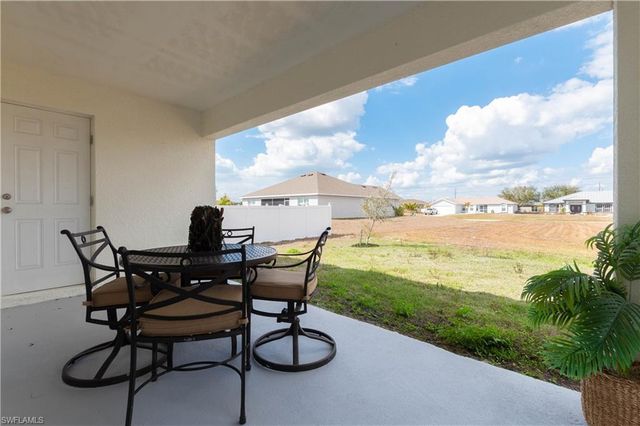 1121 NW 13th TER, Cape Coral, FL 33993