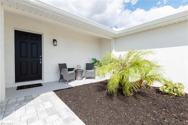 1121 NW 13th TER, Cape Coral, FL 33993