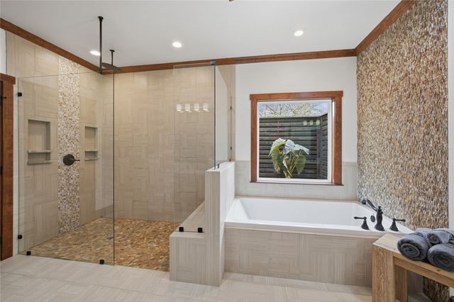 224 Colonial Drive, Mabank, TX 75156