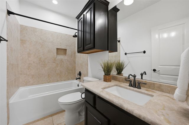 224 Colonial Drive, Mabank, TX 75156