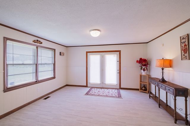 1319 Hills Chapel Rd, Manchester, TN 37355