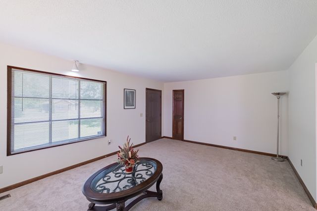 1319 Hills Chapel Rd, Manchester, TN 37355