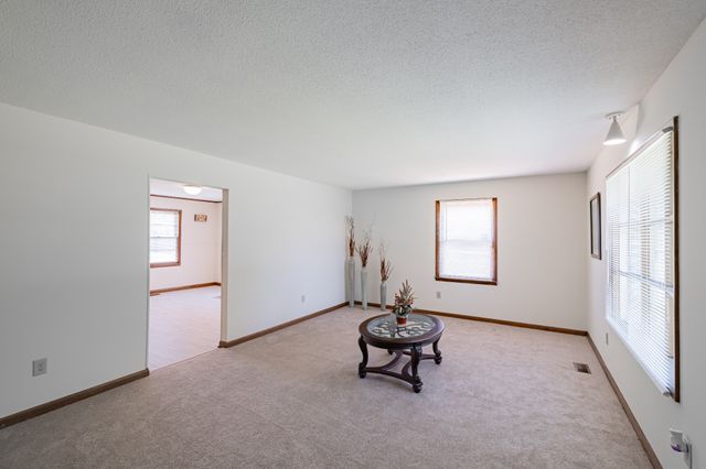 1319 Hills Chapel Rd, Manchester, TN 37355