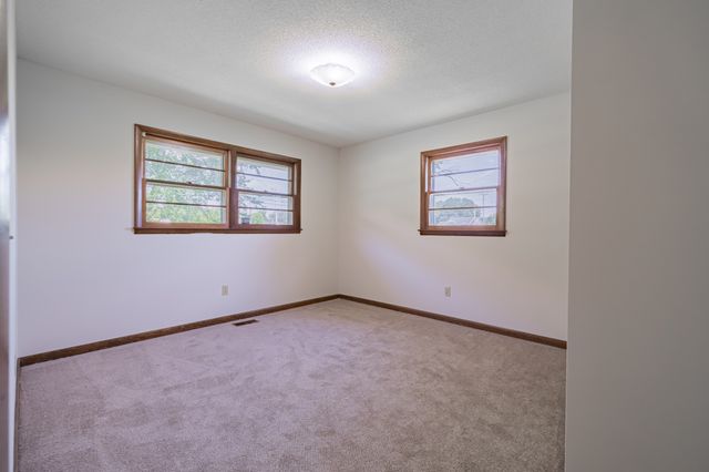 1319 Hills Chapel Rd, Manchester, TN 37355