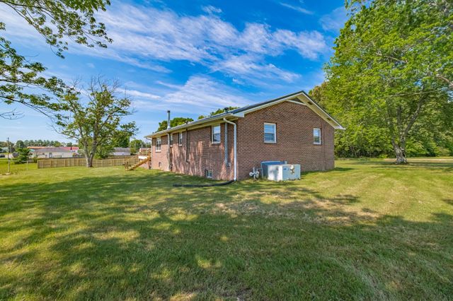 1319 Hills Chapel Rd, Manchester, TN 37355