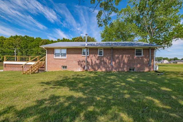 1319 Hills Chapel Rd, Manchester, TN 37355