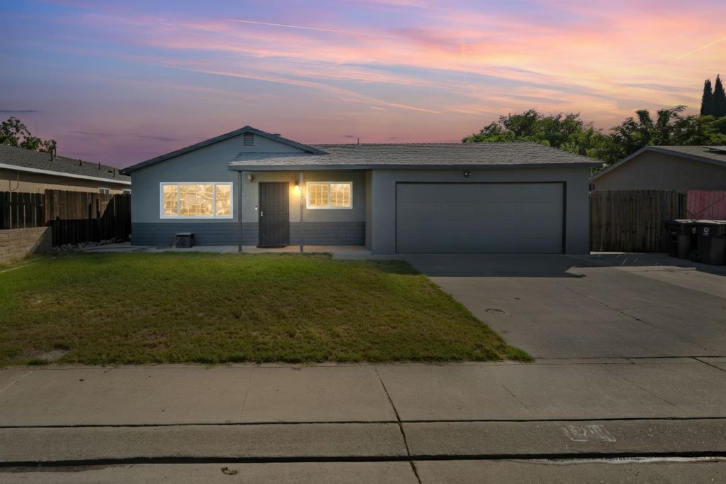 16280 Julie Ln, Lathrop, CA 95330