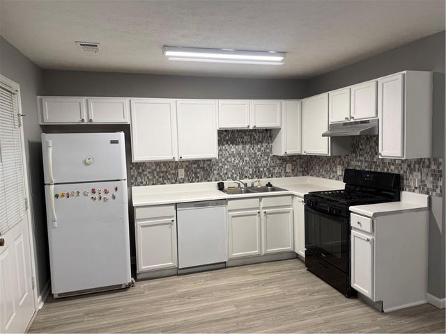 6341 Wedgeview Drive, Tucker, GA 30084
