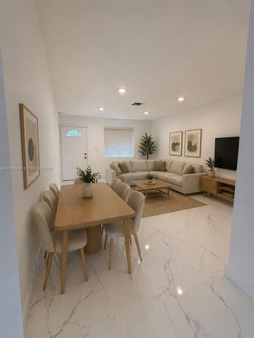 96 Caroline Dr, West Palm Beach, FL 33415