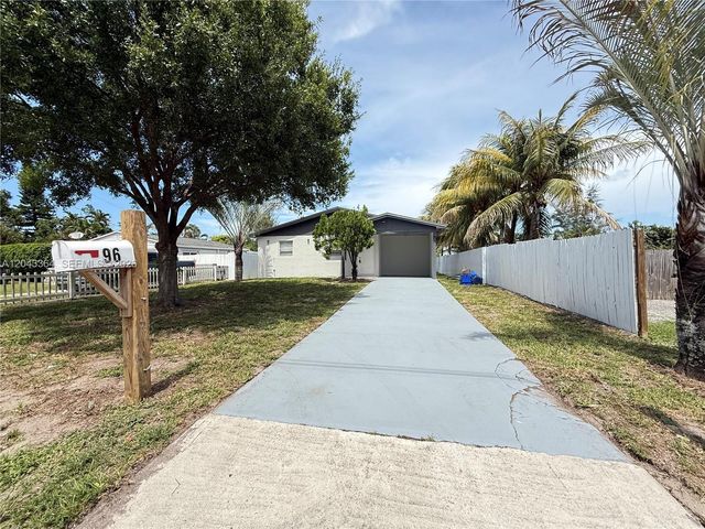 96 Caroline Dr, West Palm Beach, FL 33415