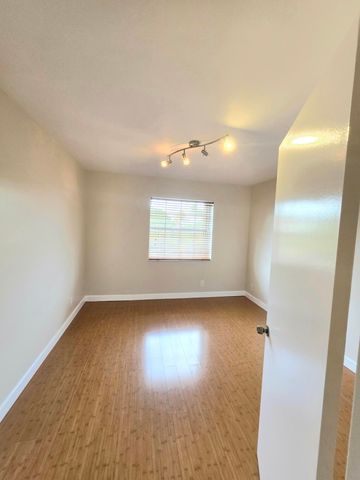 495 SE 8th Street 237, Deerfield Beach, FL 33441