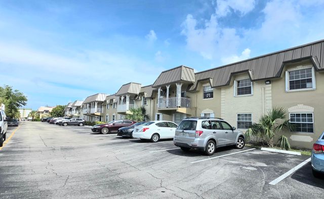 495 SE 8th Street 237, Deerfield Beach, FL 33441