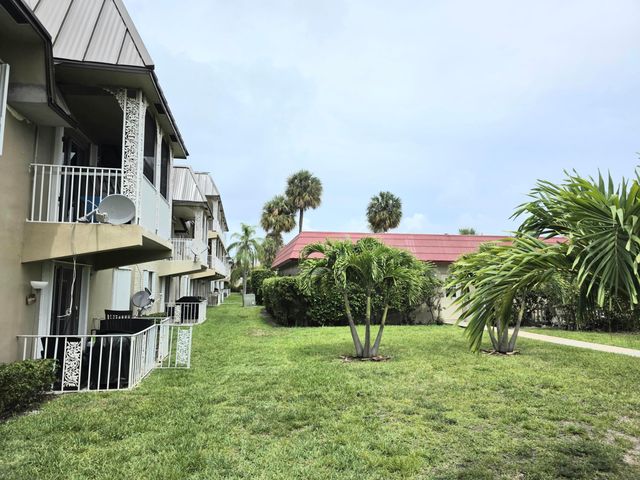 495 SE 8th Street 237, Deerfield Beach, FL 33441