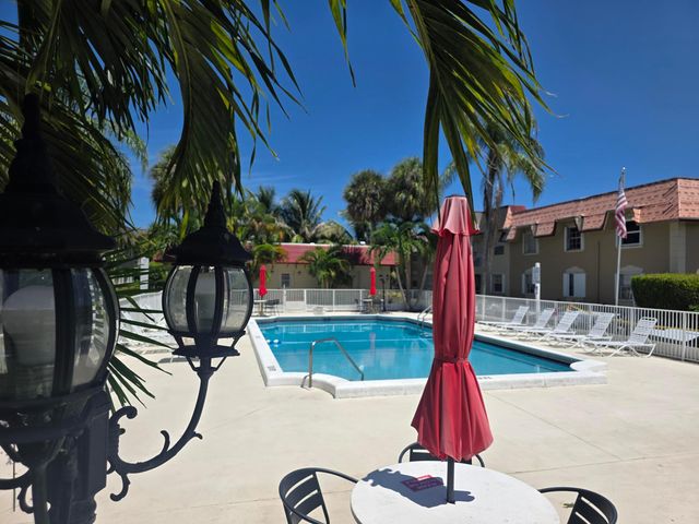 495 SE 8th Street 237, Deerfield Beach, FL 33441