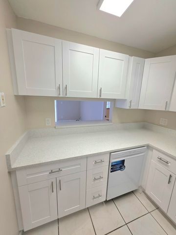 495 SE 8th Street 237, Deerfield Beach, FL 33441